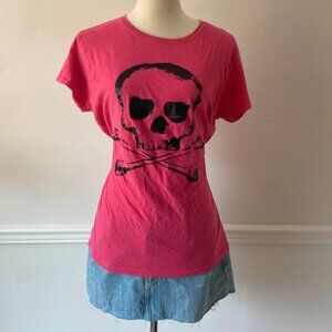 Pink skull & crossbones tee